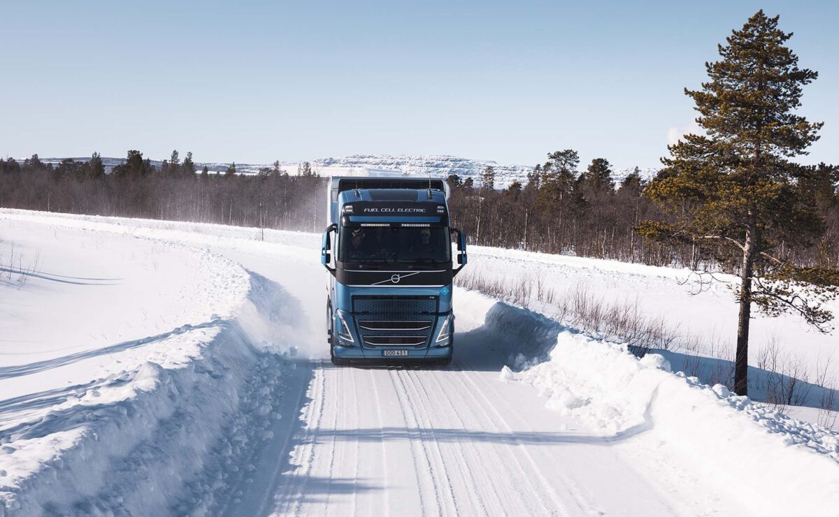 Volvo Trucks powered electric trucks-1