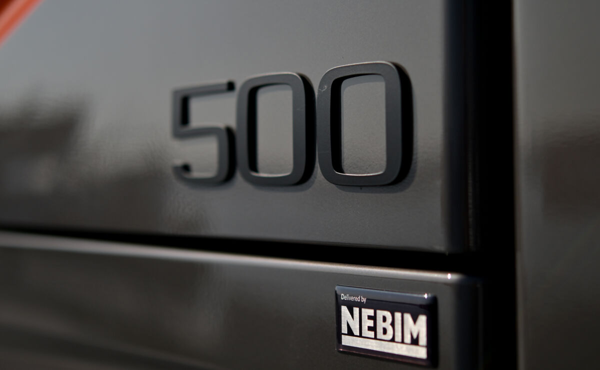 Nebim-Volvo-FH-Aero-limited-edition-9