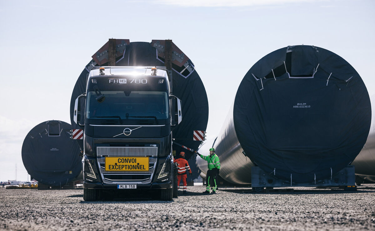 Volvo FH16 in het werk