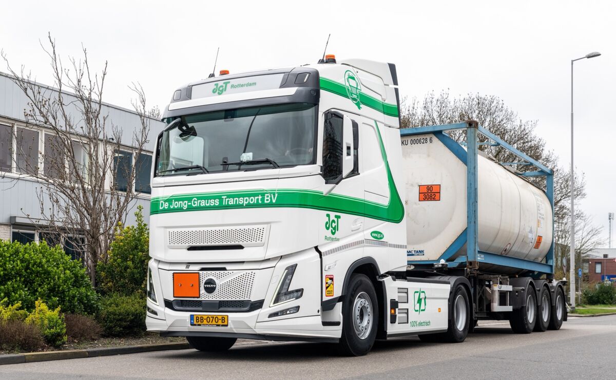 JGT Volvo FH Aero Electric 2