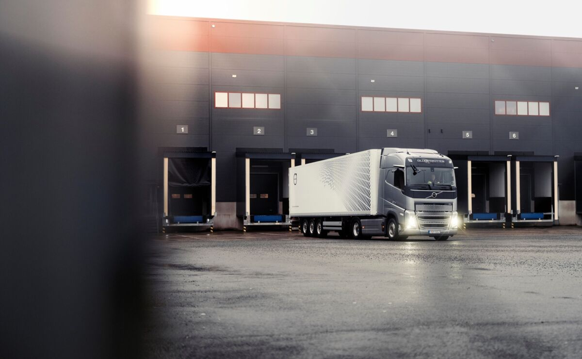 Volvo Trucks introduceert Safety Zones (1)