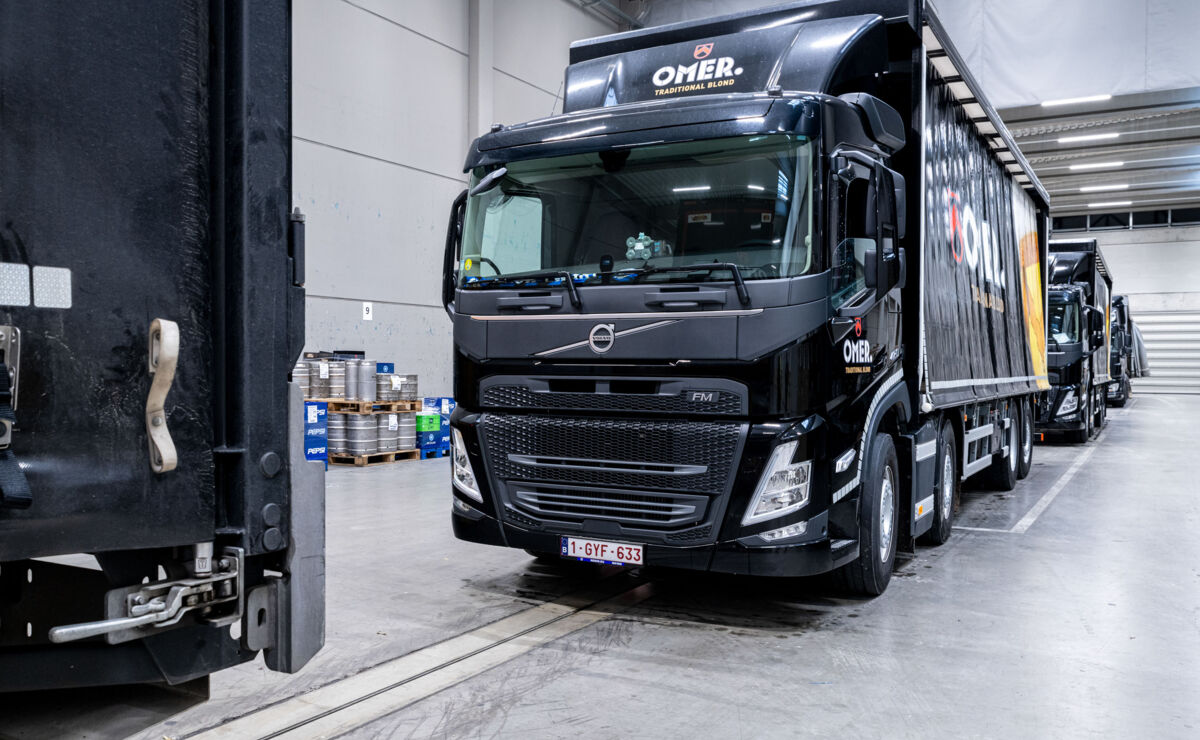 Volvo FM Omer Vander Ghinste front
