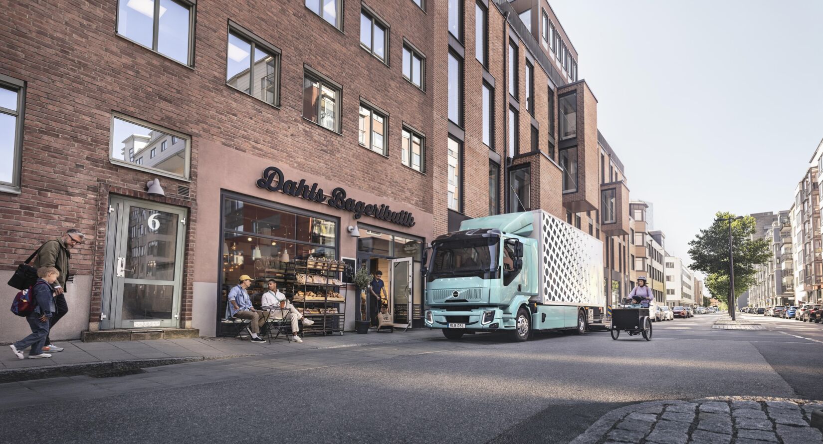 Volvo-FL-ELECTRIC-min