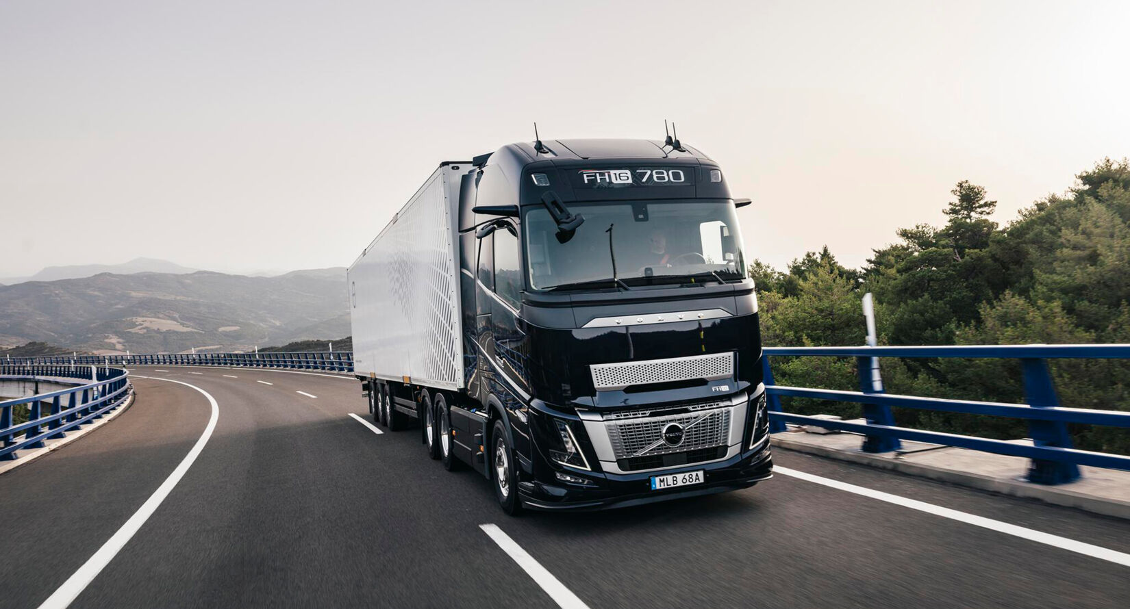 Volvo Trucks Volvo FH16-header