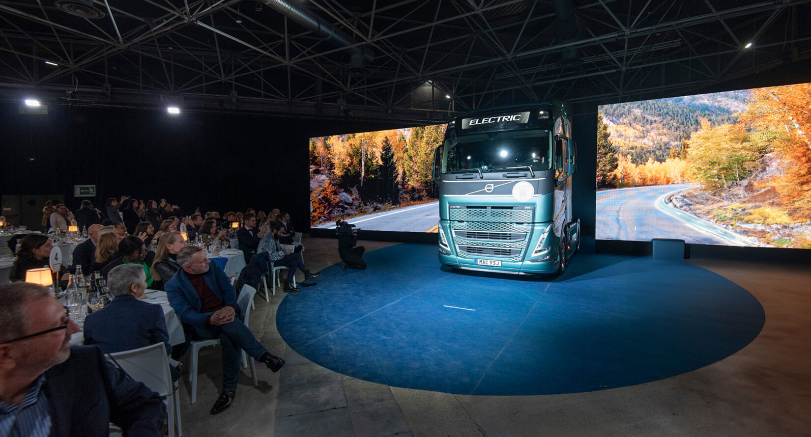 Volvo FH Electric truck-of-the-year-2header