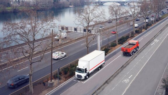 Renault-Trucks-D-Wide Renault-Trucks-D-Wide