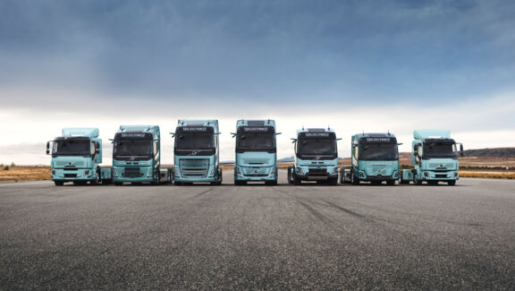 Nebim-Volvo-Trucks-Heavy-Range-03 Nebim-Volvo-Trucks-Heavy-Range-03