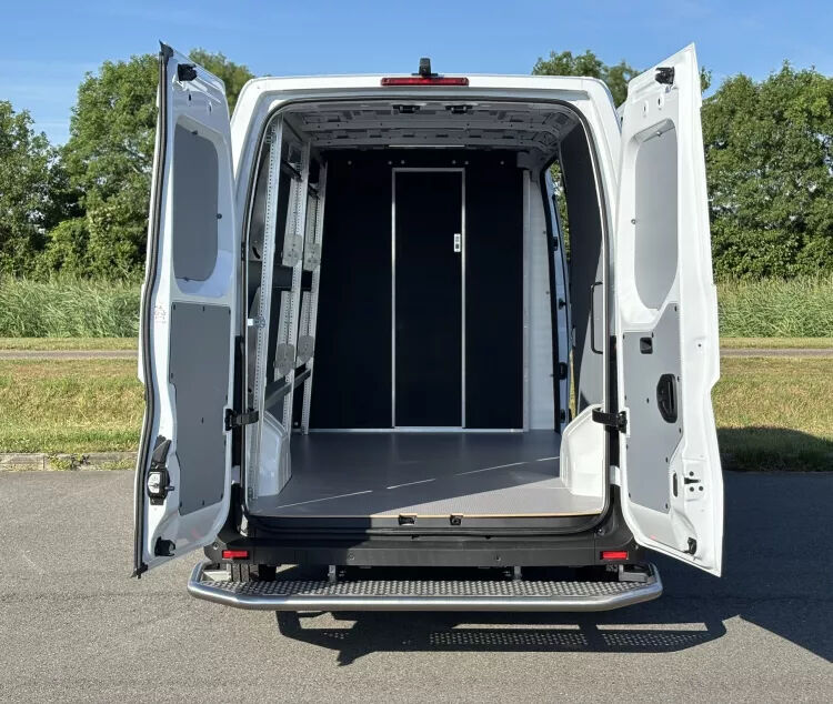 Renault Master E-Tech Home Delivery