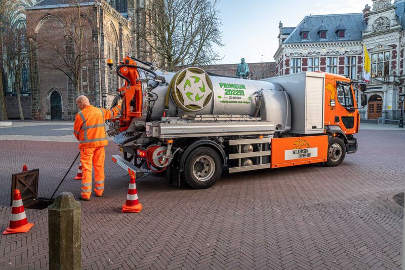Reinigen riool Domplein Utrecht Reinigen riool Domplein Utrecht