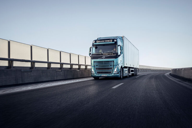 Volvo FH 30-jaar-innovatie-07