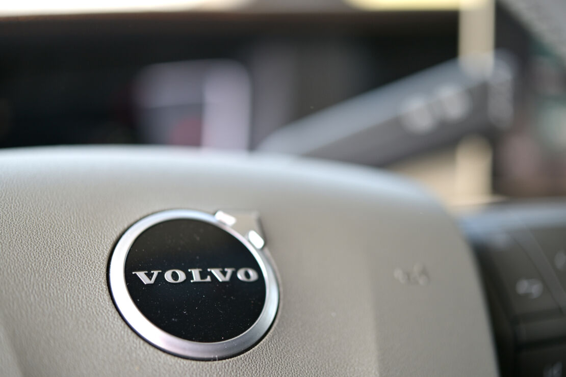 Nebim-Volvo-FH-Aero-limited-edition-20