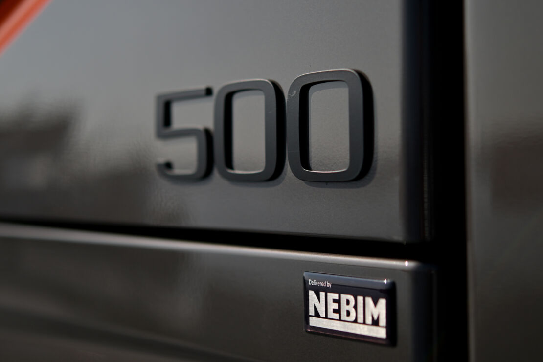 Nebim-Volvo-FH-Aero-limited-edition-9