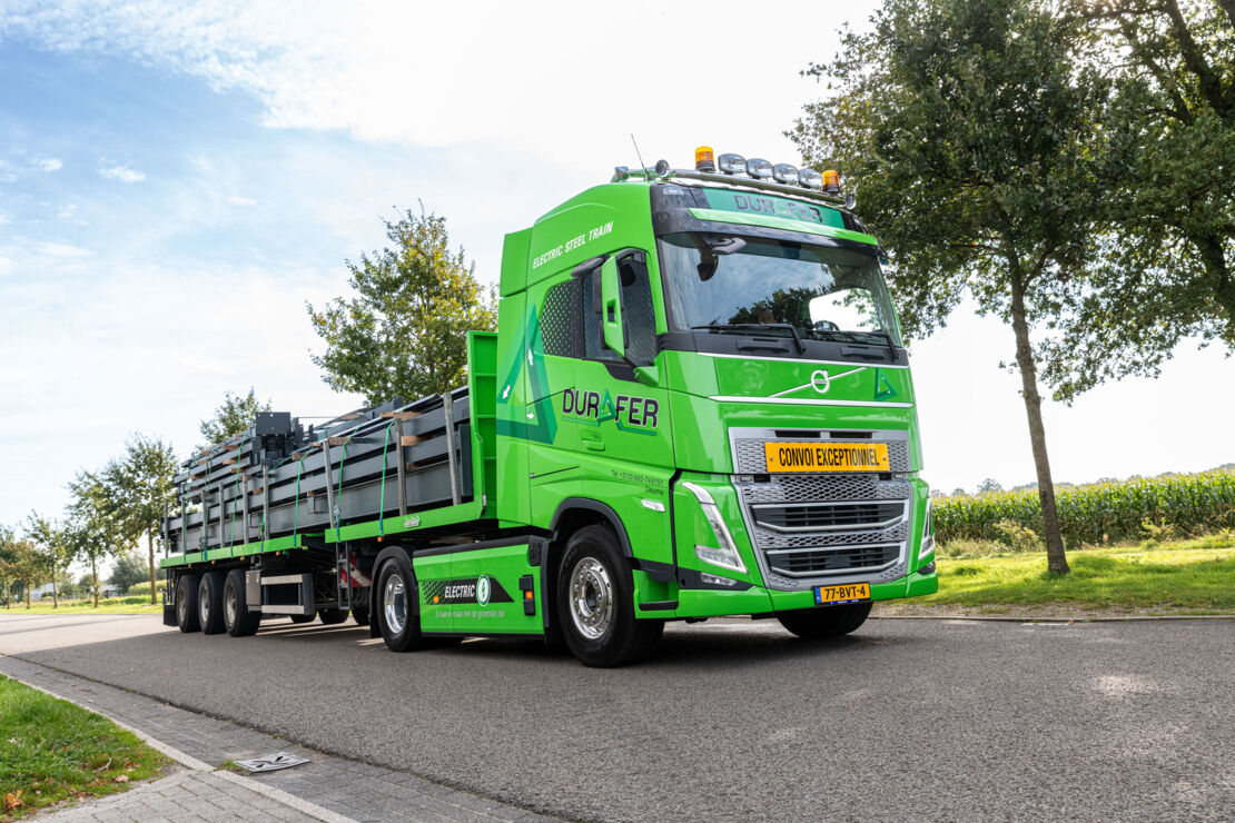 Volvo FH Electric Durafer onderweg