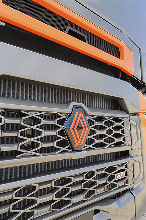 RT-25j-t-high-logo-nl