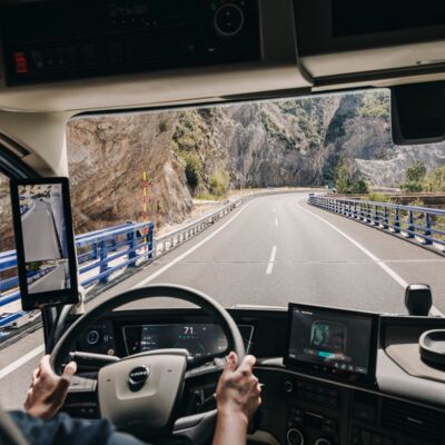 Volvo-truck met VDS en CMS